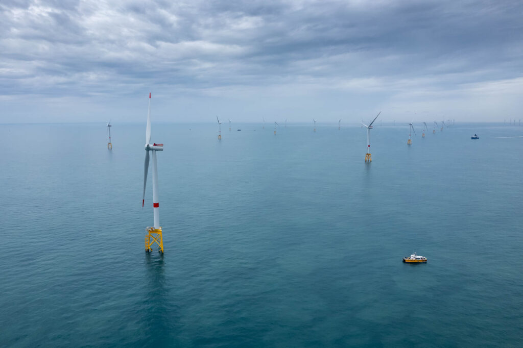 Iberdrola met en service le deuxième parc éolien en mer français et le premier en Bretagne