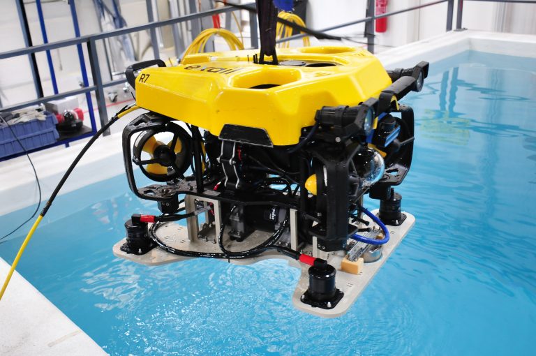 Exail intègre la technologie de détection électromagnétique d’Elwave dans les ROV R7